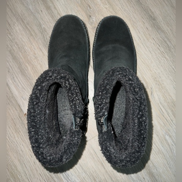 Lands End Suede Fleece Lined Booties - Picture 4 of 7